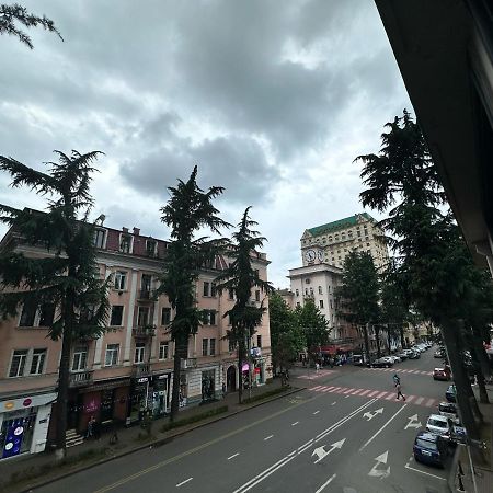 My Metropol Hotel バトゥーミ エクステリア 写真