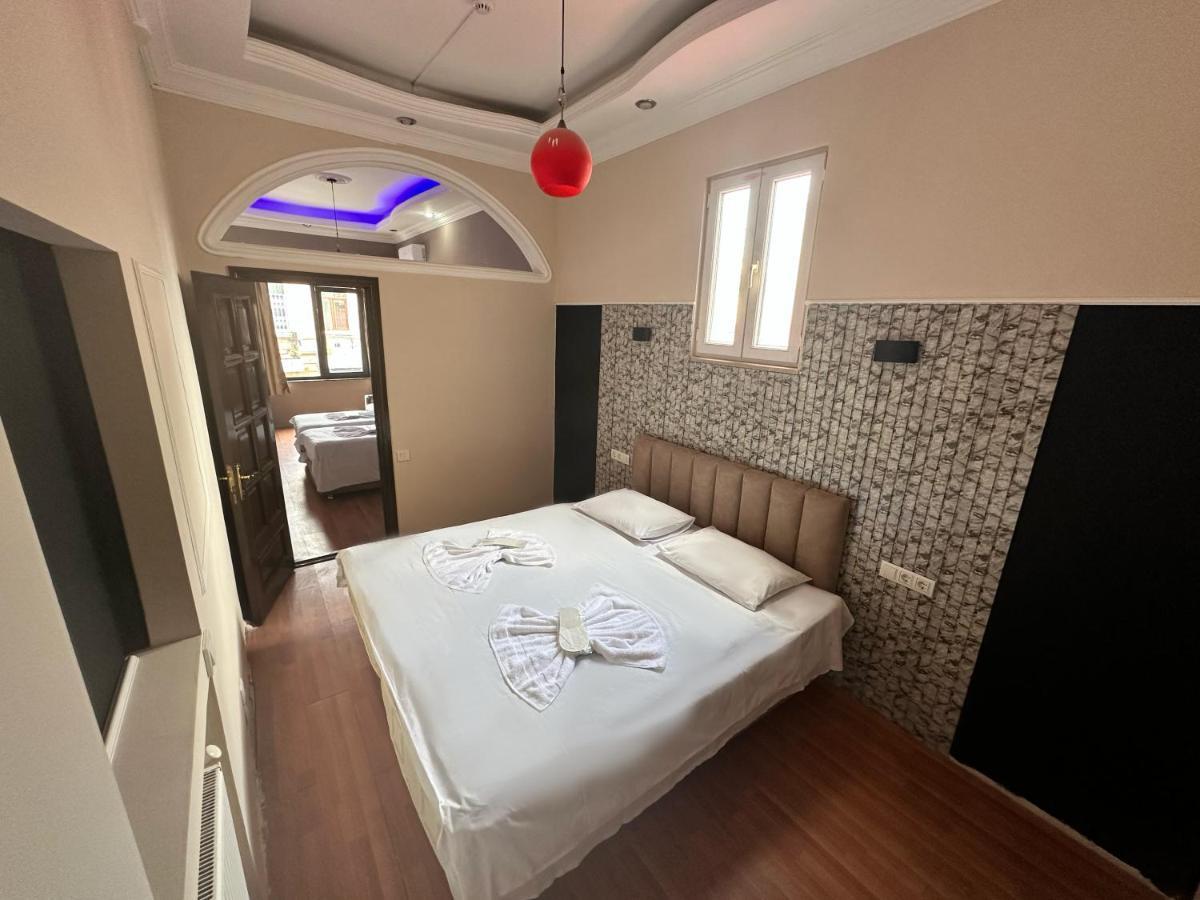 My Metropol Hotel バトゥーミ エクステリア 写真